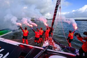 Náutica: Tripulação francesa bate recorde de volta ao mundo mais rápida em um veleiro