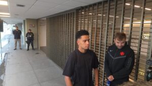 Esporte: Brenner chega ao Rio para assinar com o Vasco e brinca com ligação de Diniz: "Ele não te dá muita opção"