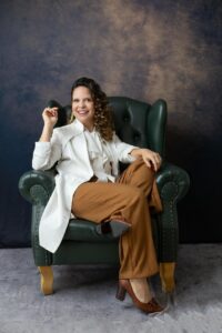 Jornada transformadora  de empoderamento, resiliência e cuidado feminino