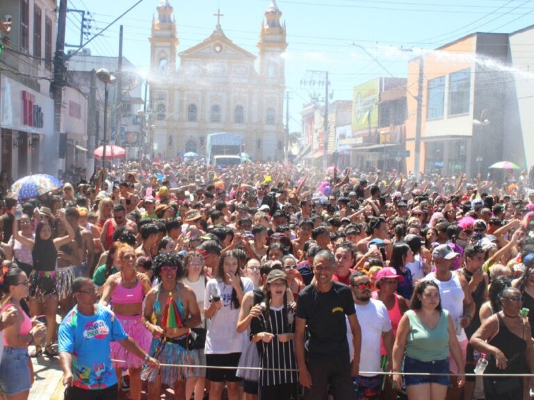 Carnaval de Pinda traz Tatau do Araketu, Bloco do Barbosa e diversas atrações