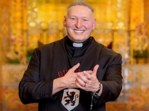 Evento católico com padre Marcelo Rossi deve reunir 40 mil fiéis na Canção Nova durante o carnaval