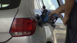 Preço do combustível varia até 27% em postos de Taubaté; diferença chega a R$ 1,34 por litro