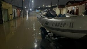 Vale e região registram quedas de árvores, alagamentos e dezenas de desabrigados após chuva intensa
