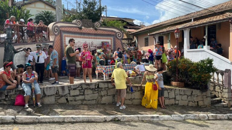 FOTOS: tradicional café do bloco Juca Teles abre sábado de carnaval em São Luiz do Paraitinga
