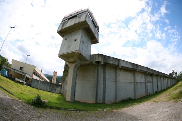 CDP de Caraguatatuba colabora com a prisão de uma visitante