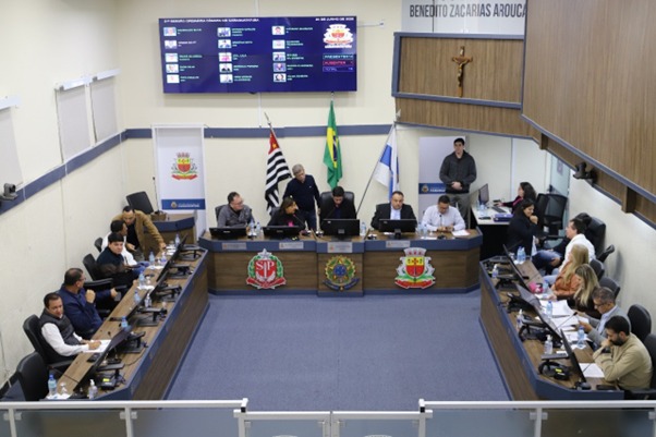 Vereadores de Caraguatatuba debatem projetos de inclusão e segurança pública