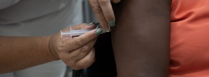 Vacinação contra febre amarela no Rio do Ouro