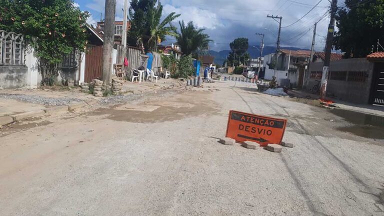 Sabesp é autuada por irregularidades em vias de Caraguatatuba