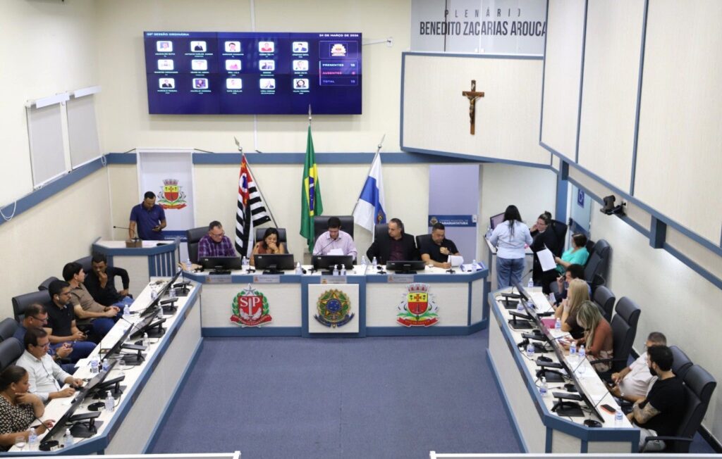 Câmara de Caraguatatuba aprova medidas para garantir água e saúde