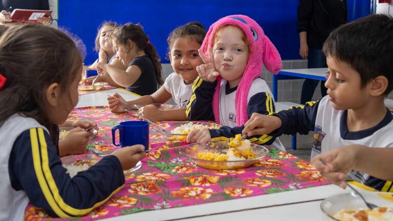 Escolas celebram o Dia do Caiçara com cardápio especial