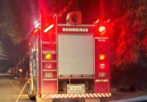 Incêndio em Ilhabela deixa vítima carbonizada