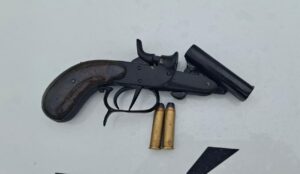 Homem é agredido por dois criminosos em Caraguatatuba