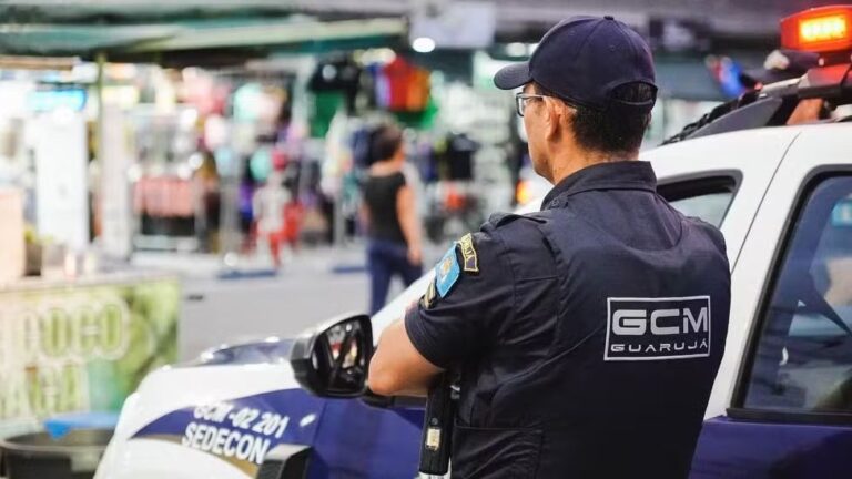 Adolescente tenta roubar corrente de ouro em Guarujá