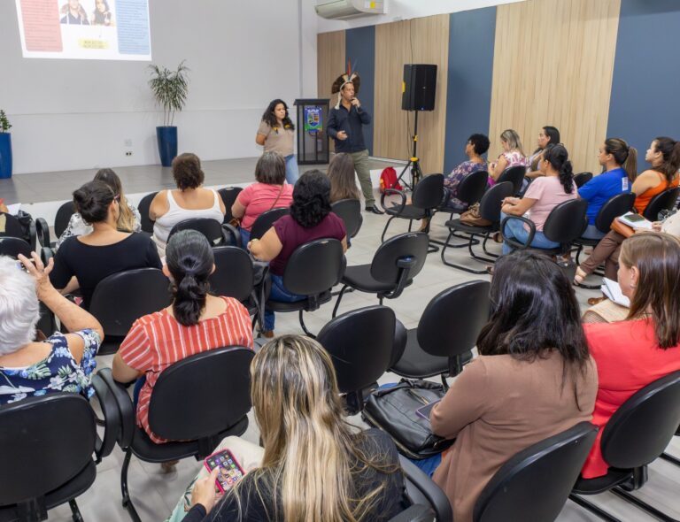 São Sebastião investe na formação de educadores inclusivos