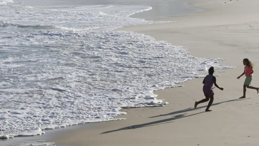 Cinco praias de São Vicente são impróprias para banho