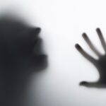 Câmara aprova tornozeleira eletrônica para suspeitos de agressão