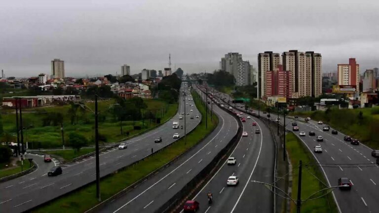 Veja como estão as rodovias do litoral paulista na manhã desta sexta (13)