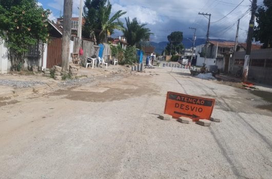 Caraguatatuba multa Sabesp por falhas na recomposição de ruas