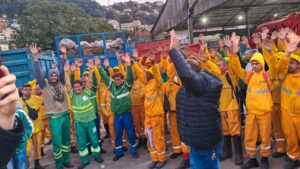 Greve do lixo chega ao fim com serviços retomados