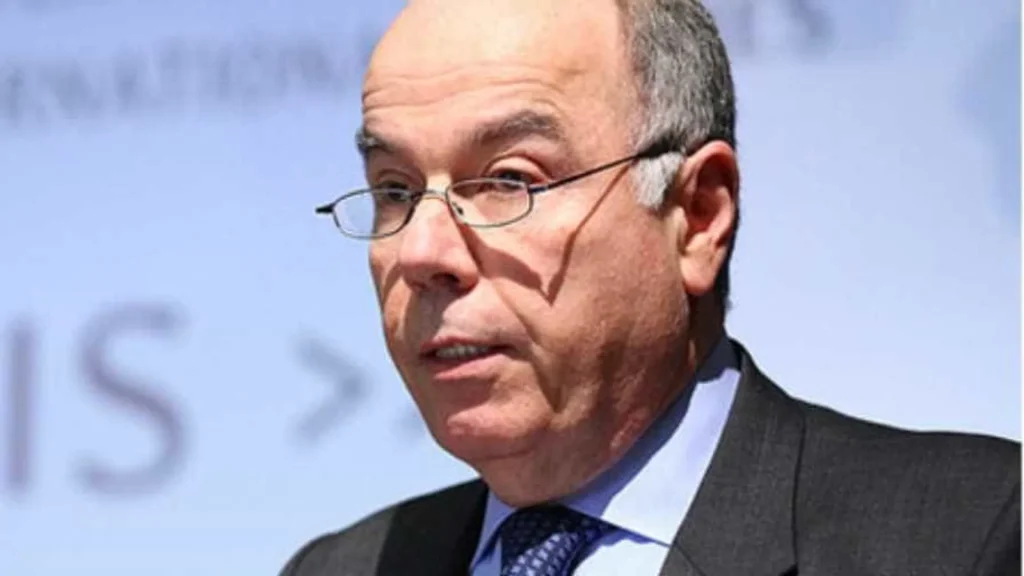 Mauro Vieira denuncia lucro com destruição em G7