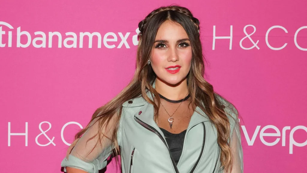 Dulce María RBD dá as boas-vindas à segunda filha