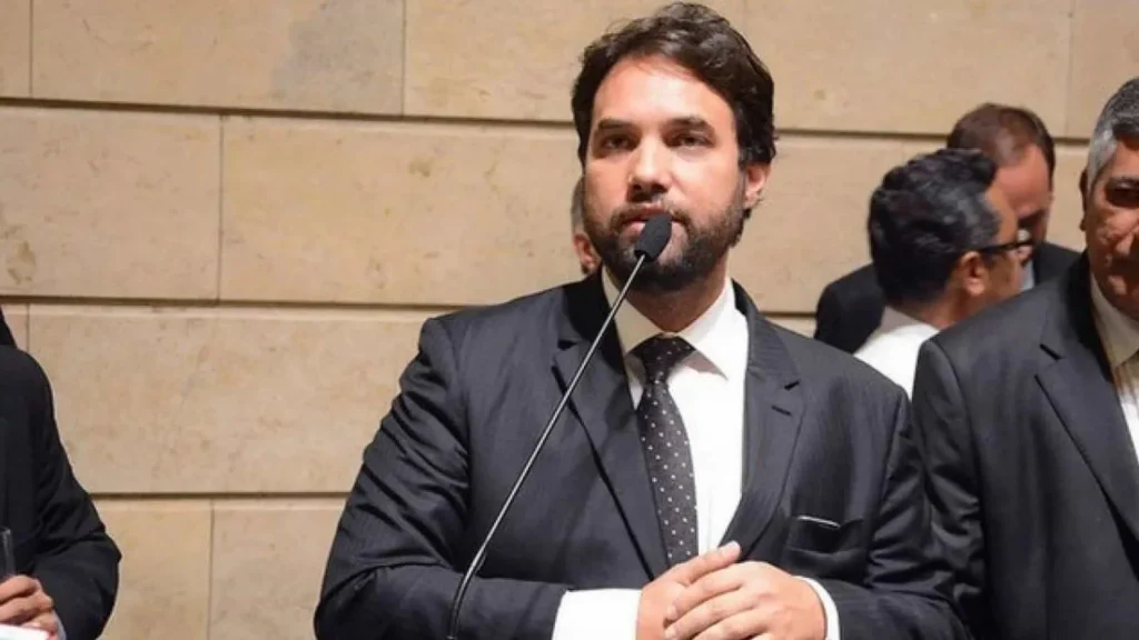 Jairinho e Monique Medeiros perdem julgamento por falta de tempo