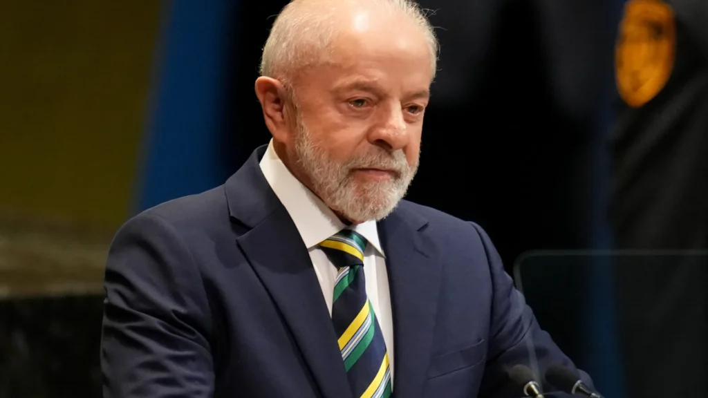 Lula anuncia solução para famílias endividadas