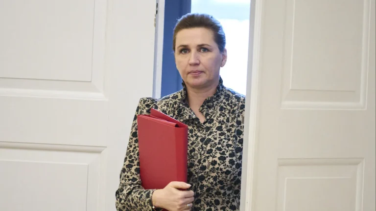 Dinamarca confirma vitória apertada de primeira-ministra