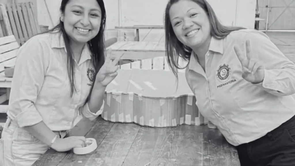 Aluno mata duas professoras em escola mexicana a tiros