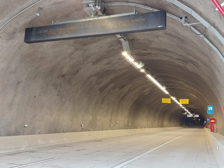 Túneis da rodovia dos Tamoios sofrerão fechamentos noturnos
