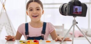 Meta acerta acordo para combater exploração infantil nas redes