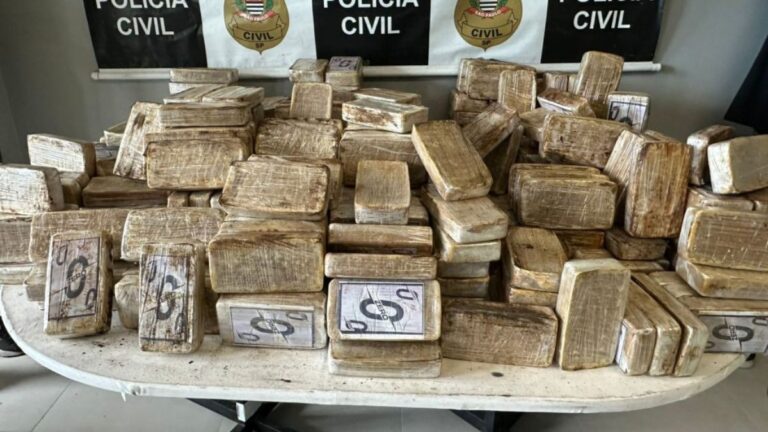 Polícia Civil desmonta centro logístico de “consórcio do tráfico” em Santos