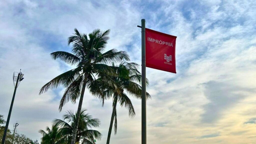 46 praias do litoral de SP declaradas impróprias para banho