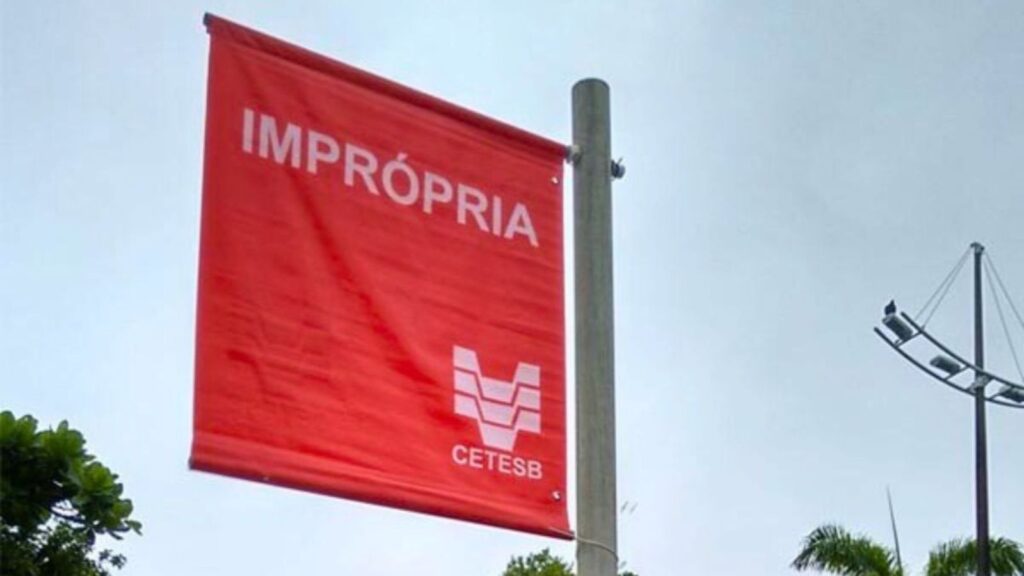 São Vicente tem praias impróprias para banho, alerta Cetesb