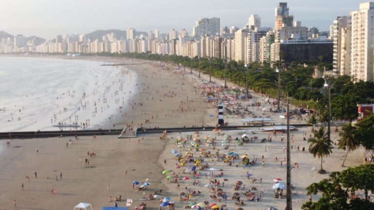 Temporais podem contaminar o mar; aguardem antes de entrar