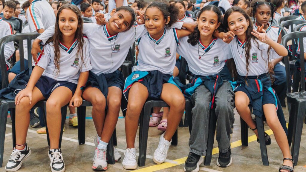 Seis escolas de Bertioga recebem prêmio estadual por metas de alfabetização