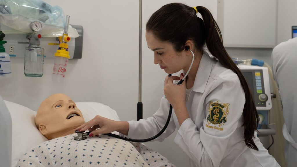Concurso Unoeste Guarujá oferece 290 bolsas de estudo em diversas áreas