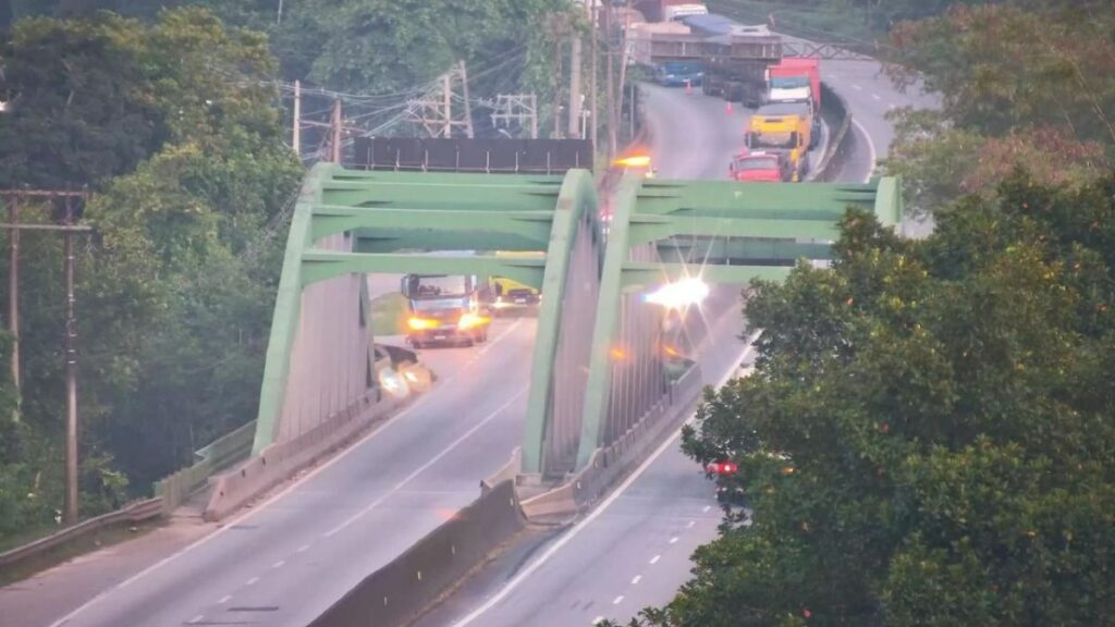 Pista Sul da Imigrantes é reaberta após operação