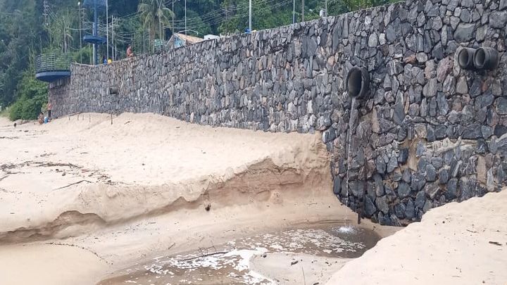 Vistoria na praia de Boiçucanga
