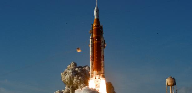 Foguete em alta velocidade enfrenta desafios de reentrada na Terra