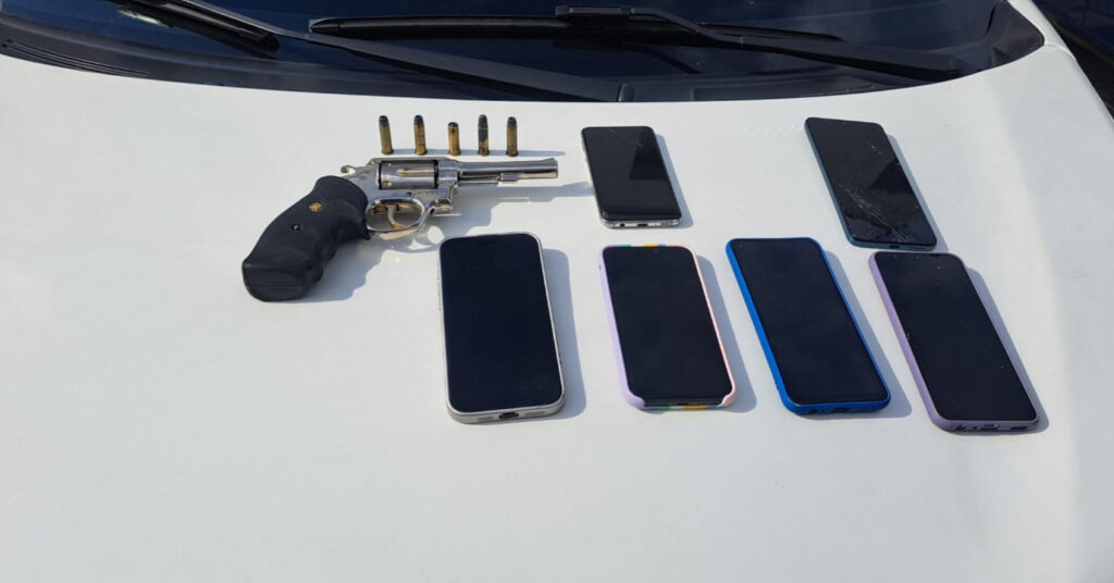 GCM prende casal por porte ilegal de arma em Caraguatatuba