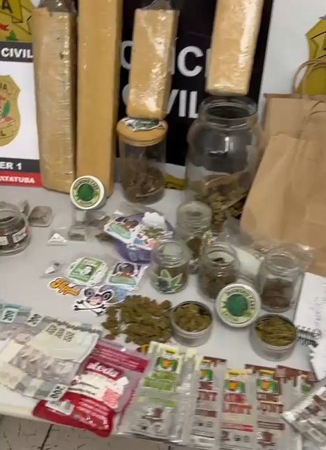 Dupla de traficantes é presa em Caraguatatuba com drogas sintéticas