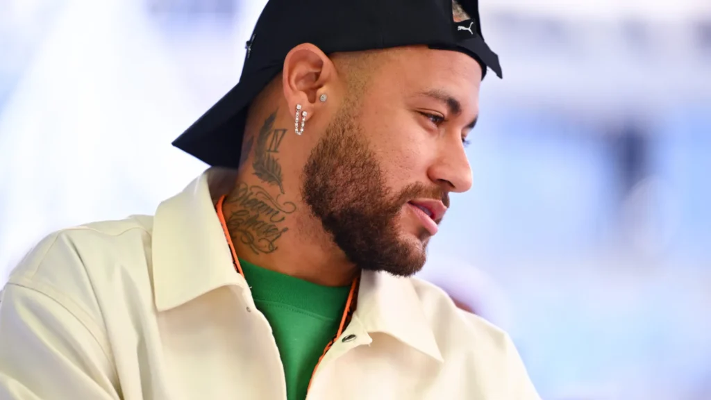 Prefeito de Cuiabá condiciona folga a convocação de Neymar