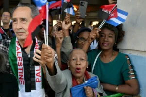 Luzes de Ilhabela no Espaço: Um Testemunho da Vida no Litoral Norte