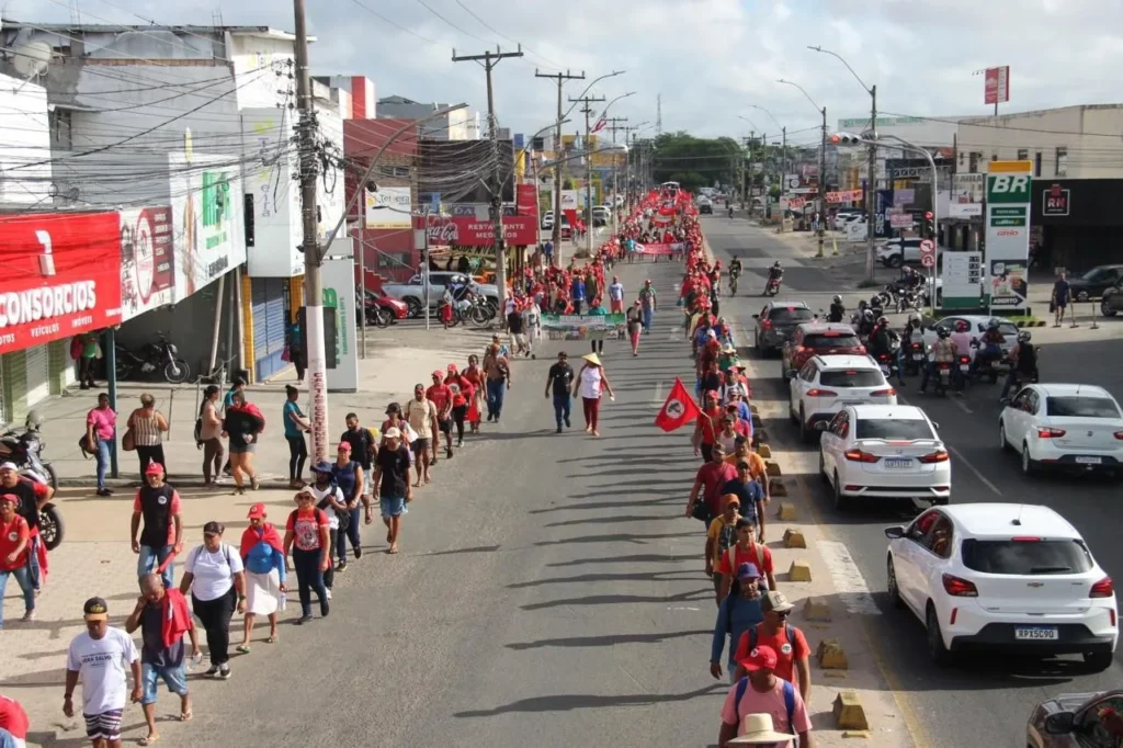 ‘A pedagogia do nosso povo’: Com mais de 2 mil pessoas, MST dá início à Marcha pela Reforma Agrária na Bahia