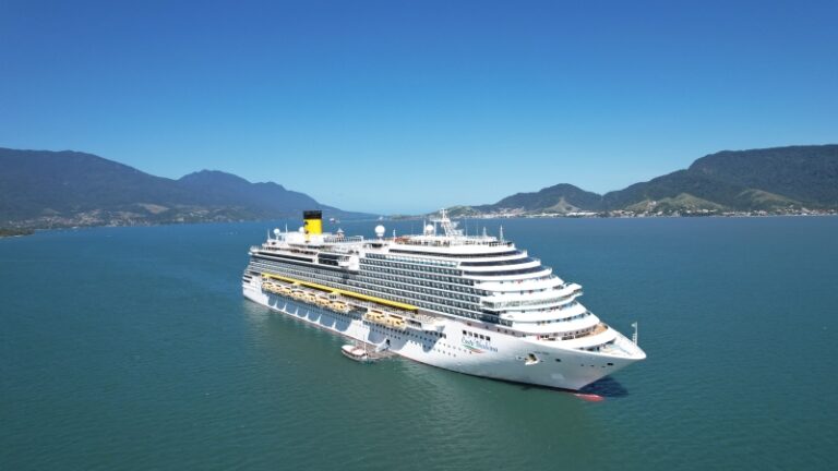 Navio Costa Diadema encerra temporada em Ilhabela com recorde