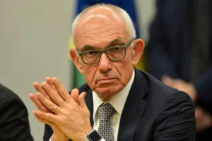 Ex-presidente da Vale volta ao banco dos réus por crime em Brumadinho