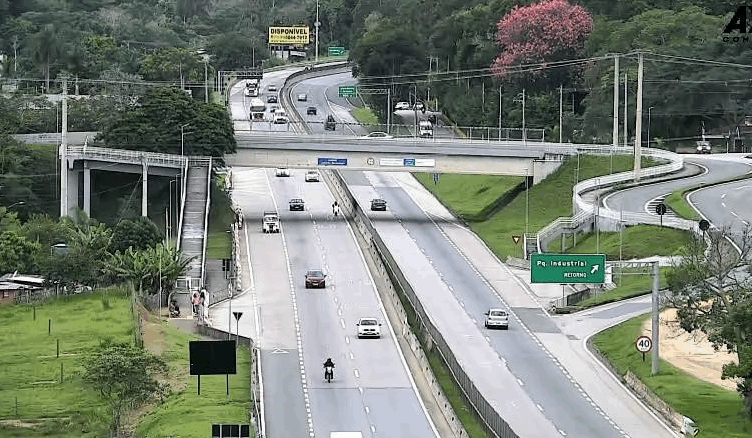 Rodovia dos Tamoios deve ter movimento intenso no retorno
