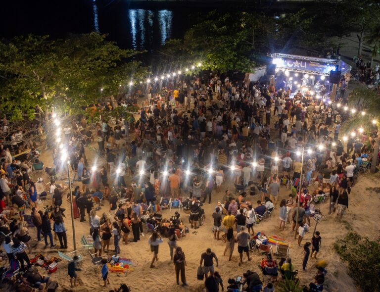 Luau na Enseada anima Páscoa em São Sebastião com música e forró
