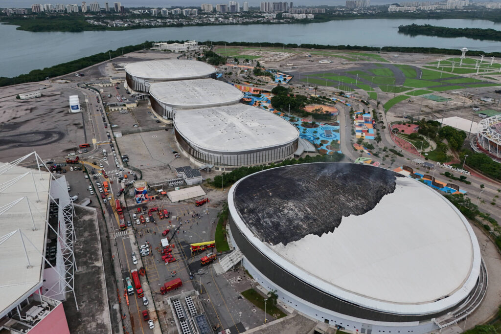 Incêndio em velódromo do Rio de Janeiro atinge sala de museu olímpico